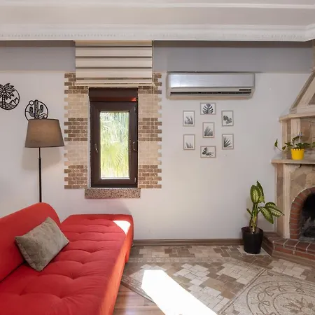 Large Duplex Apartment With Sea View